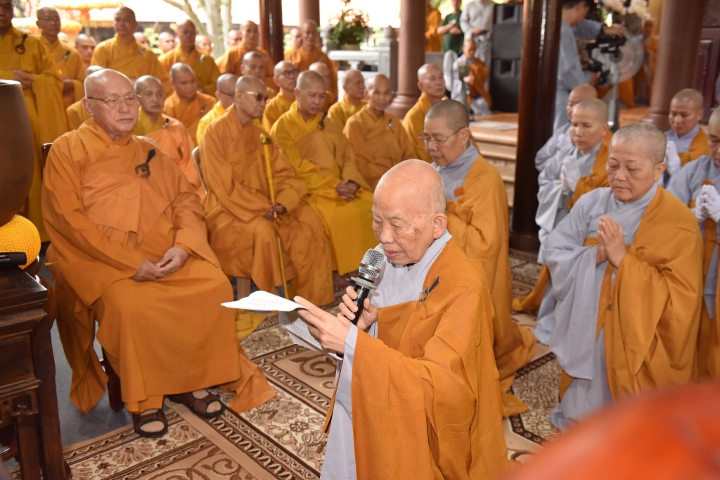 a1_nguoiphattu.com_phung-tong-kim-quan-co-ni-truong-thich-nu-nhu-tinh-tai-thien-vien-linh-chieu3 (2).jpg